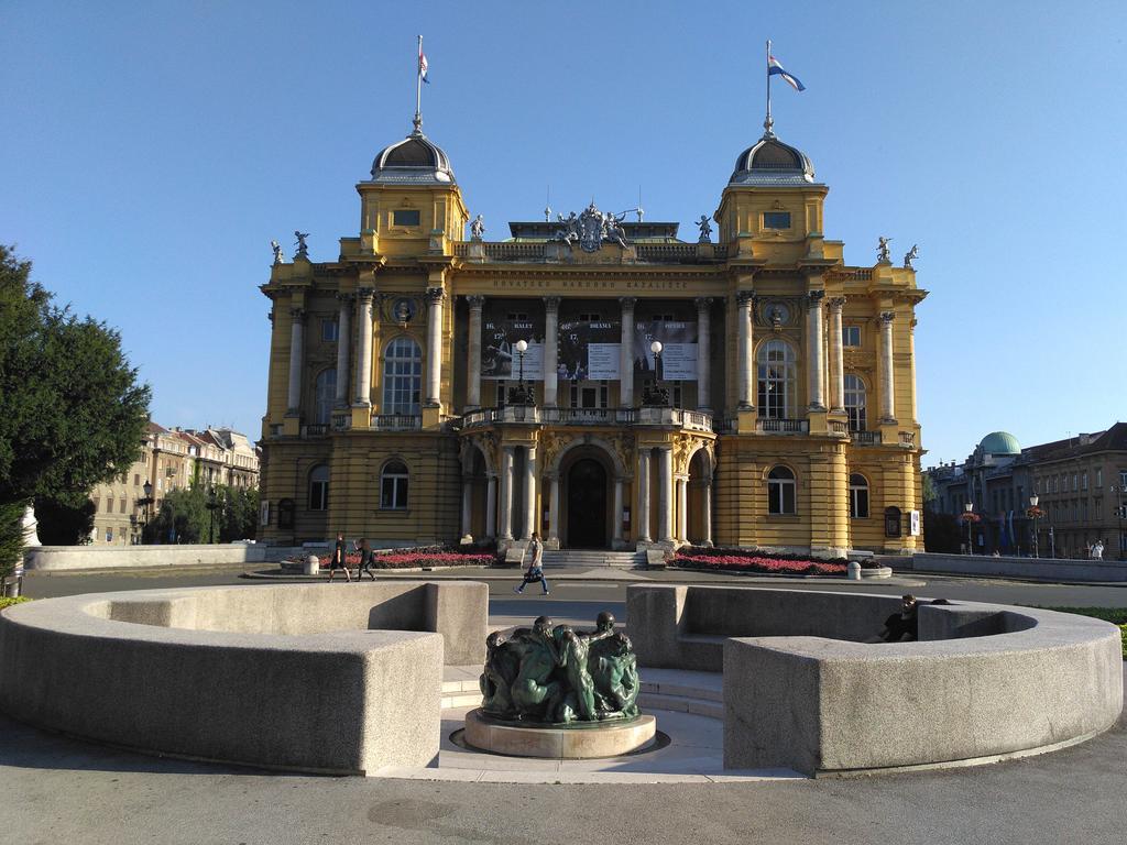 Centar Guesthouse Zagreb Exteriör bild